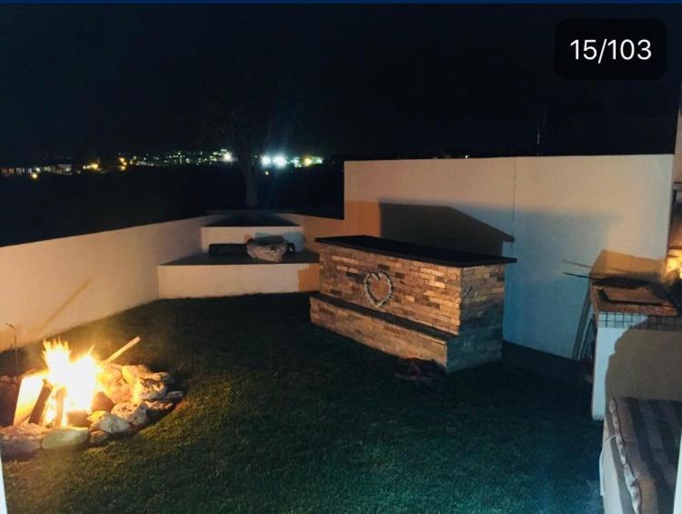 Perfect 10 - 10 To 13 Sleeper Luxury Holiday Home Breakage Deposit Of R2500 Per Weekend Lease Langebaan Exteriör bild