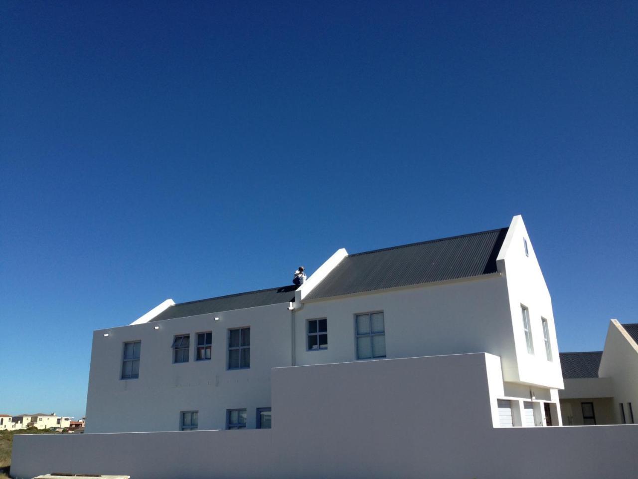 Perfect 10 - 10 To 13 Sleeper Luxury Holiday Home Breakage Deposit Of R2500 Per Weekend Lease Langebaan Exteriör bild