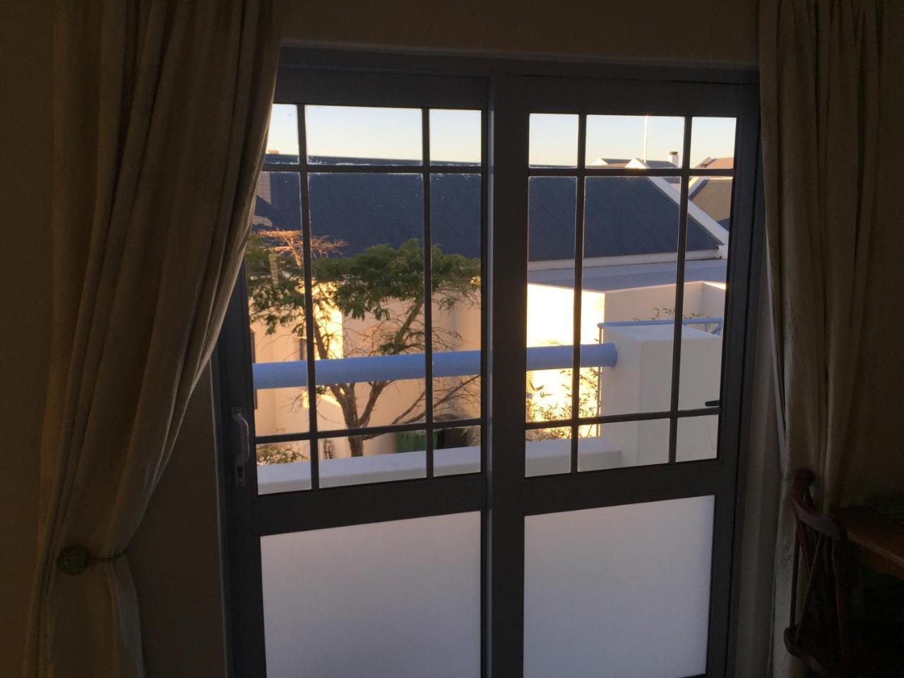 Perfect 10 - 10 To 13 Sleeper Luxury Holiday Home Breakage Deposit Of R2500 Per Weekend Lease Langebaan Exteriör bild