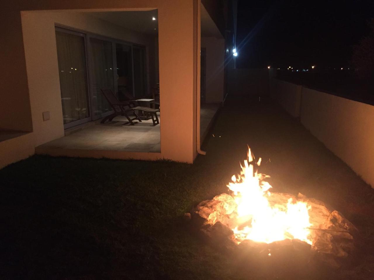 Perfect 10 - 10 To 13 Sleeper Luxury Holiday Home Breakage Deposit Of R2500 Per Weekend Lease Langebaan Exteriör bild