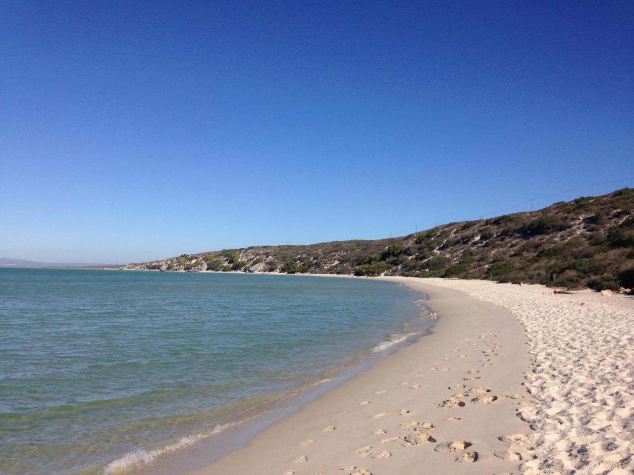 Perfect 10 - 10 To 13 Sleeper Luxury Holiday Home Breakage Deposit Of R2500 Per Weekend Lease Langebaan Exteriör bild