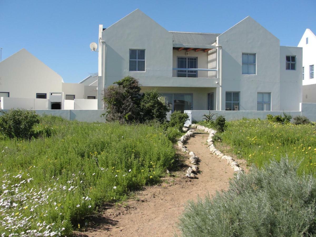 Perfect 10 - 10 To 13 Sleeper Luxury Holiday Home Breakage Deposit Of R2500 Per Weekend Lease Langebaan Exteriör bild